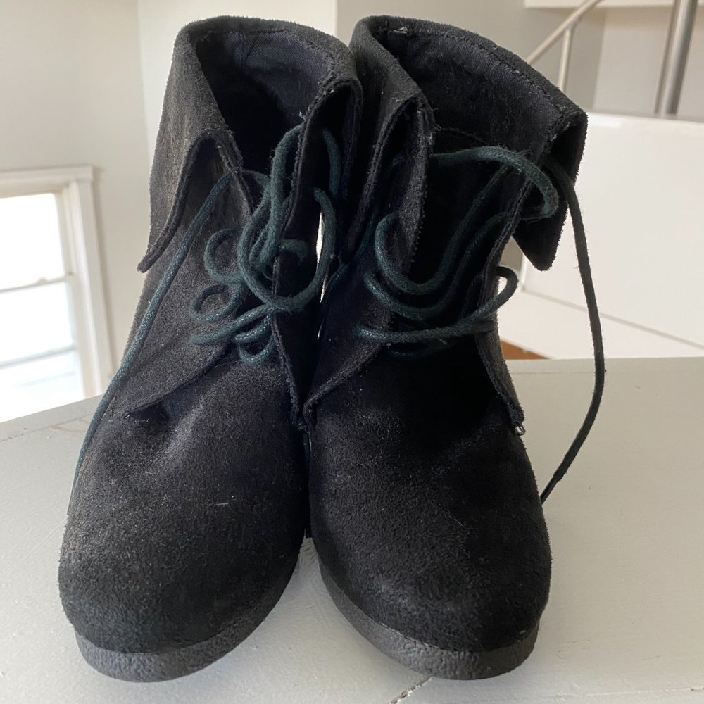 Mossimo Supply Co Wedge Booties Faux Black Suede 9 - Picture 6 of 13
